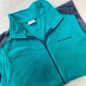 ‼️🐝 3/$10 CLEAR OUT SALE‼️🐝 Colombia Fleece Vest